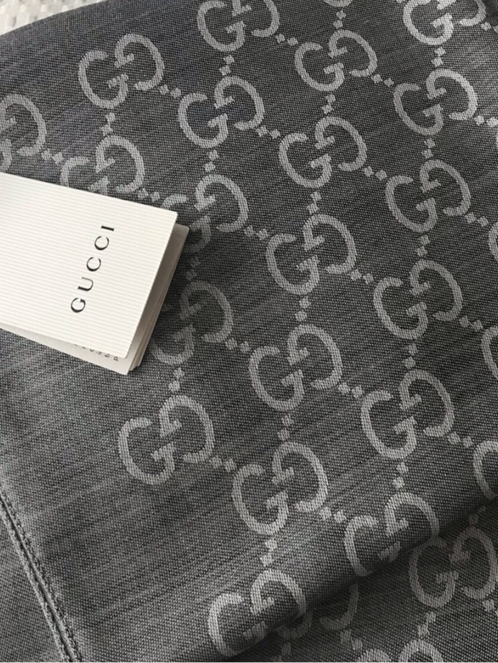Gucci Gray GG Jacquard Logo Scarf🩶🤍